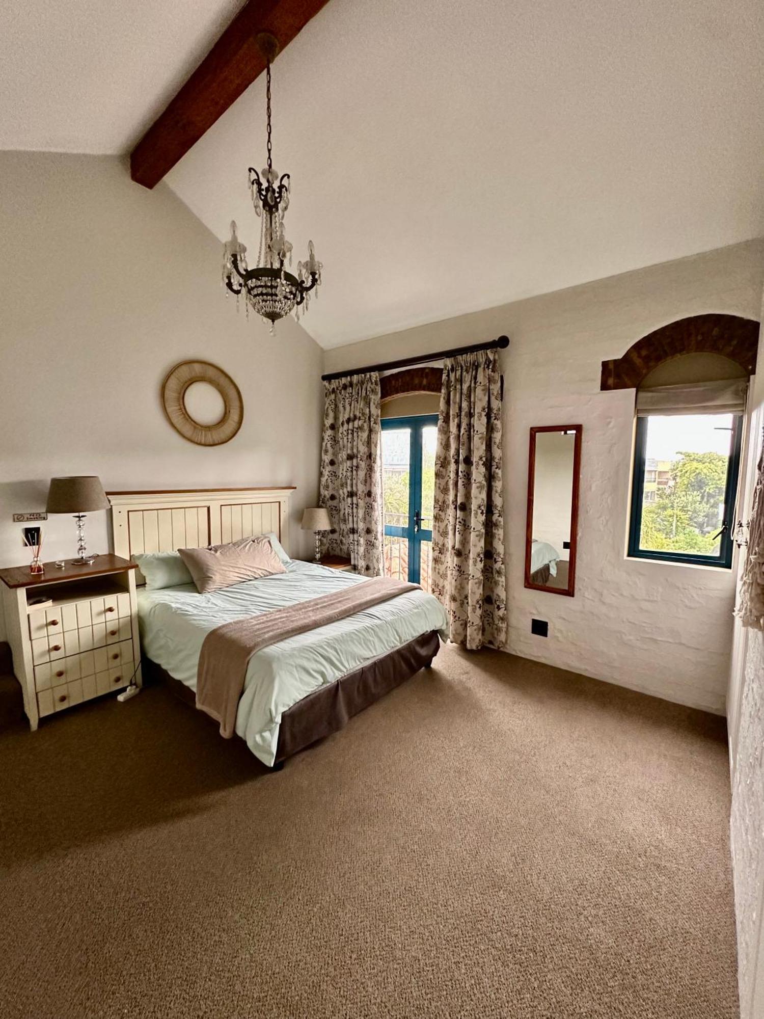 Sunset Beach Holiday Accommodation Cape Town Bagian luar foto